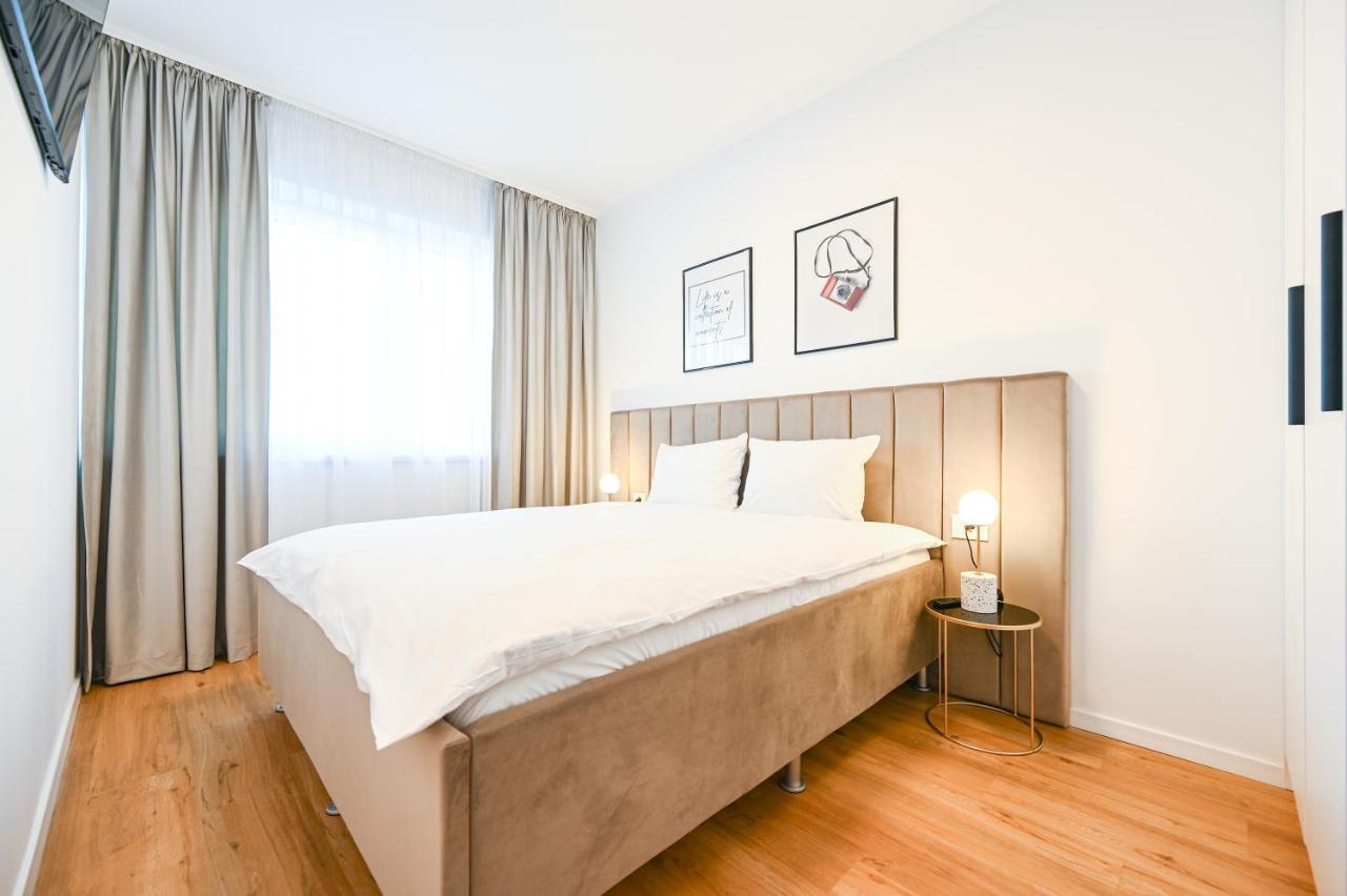 Km Flats Daire Oradea Dış mekan fotoğraf